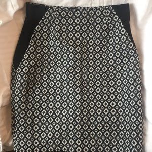 Black/Cream patterned skirt